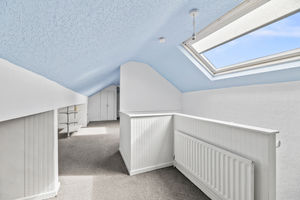 Attic Room- click for photo gallery